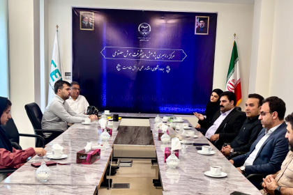 بازدید رئیس مرکز آزمون و ارزشیابی آموزشی جهاددانشگاهی از مرکز راهبری پژوهش و پیشرفت هوش مصنوعی