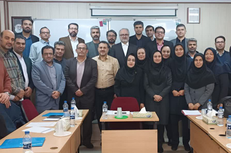 پودمان توسعه آموزشی؛ گامی مؤثر در توانمندسازی مراکز آموزش کوتاه‌مدت جهاددانشگاهی است